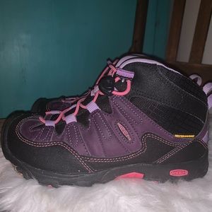 Keen waterproof hiking boot